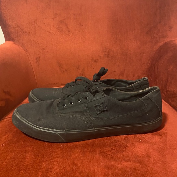 DC shoes - Picture 2 of 3